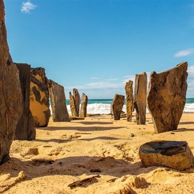 OpenAI基金会未来一年拟投资至少10亿美元，任命德勤前高管为首席财务官